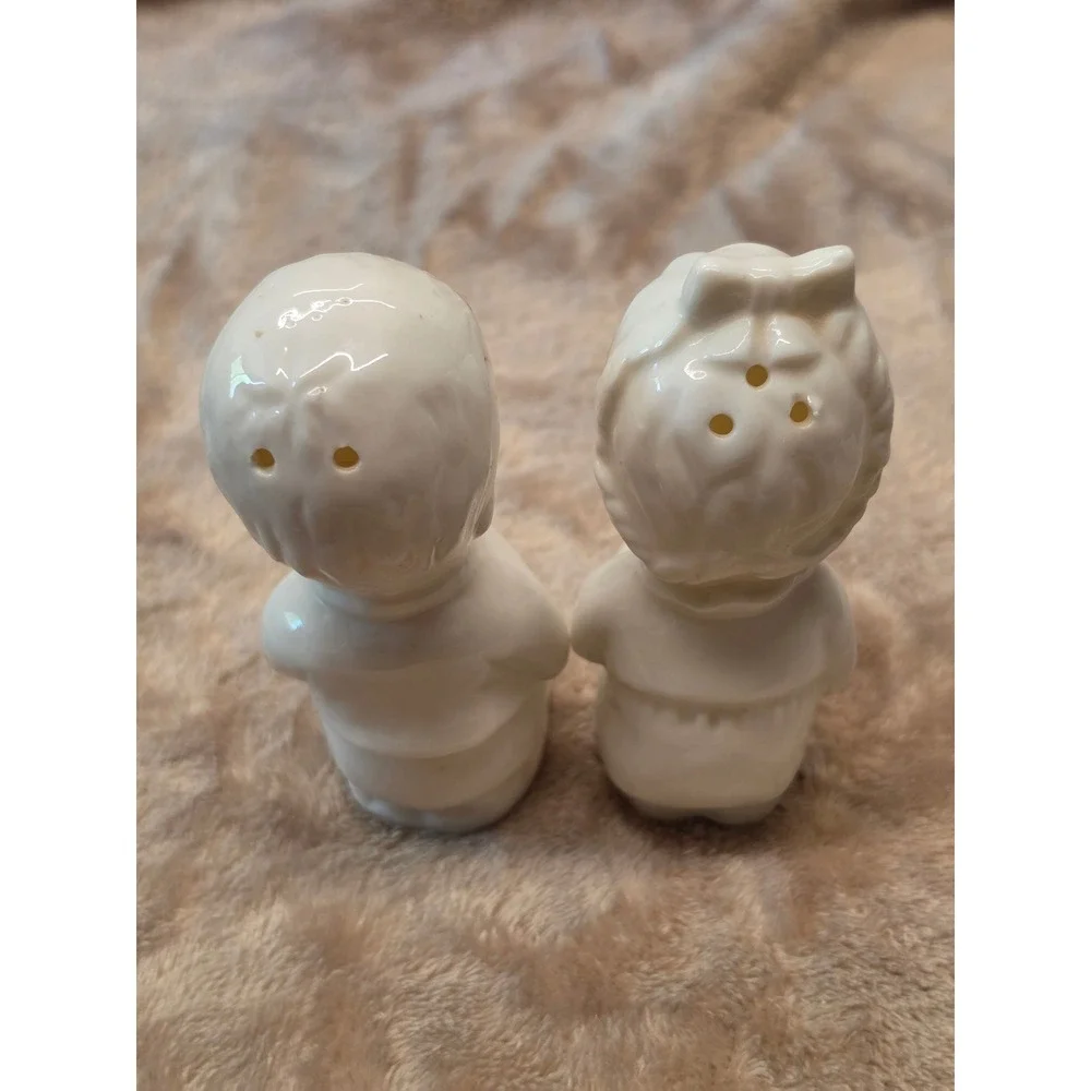 Vintage Praying Boy and Girl Salt and Pepper Shakers Ceramic Gold Gilt Japan